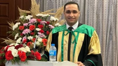 الكاتب الصحفي أحمد جابر يُهنئ الباحث أحمد محسن لحصوله على الدكتوراه في القانون