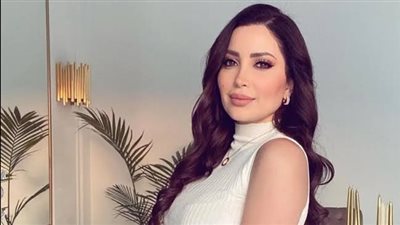غياب نسرين طافش عن عرض 