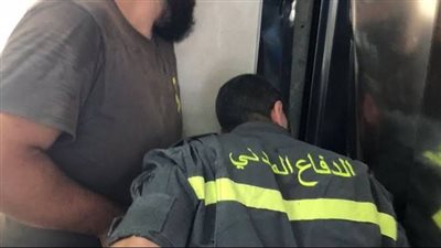 إنقاذ مواطن احتجز داخل مصعد كهربائي بالفيوم 