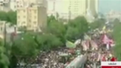 وصول جثمان الرئيس الإيراني السابق إلى مثواه الأخير في مدينة مشهد (شاهد)