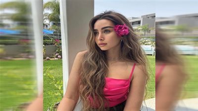 هنا الزاهد أجمل 