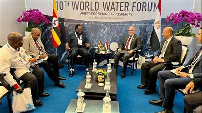 وزير الري يبحث مع نظيره الأوغندي تعزيز التعاون في مجال المياه 