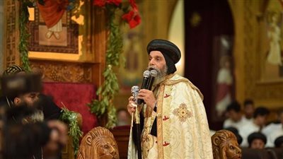 الأنبا بيشوي يعقد الاجتماع العام للأقباط في أسوان الليلة