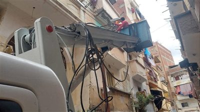  إزالة 22 إعلان مخالف وتقنين 16 آخرين بمطوبس