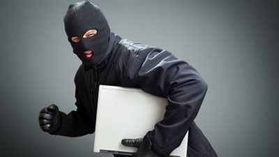 تفاصيل سرقة شقة موظف من كومباوند شهير في المقطم