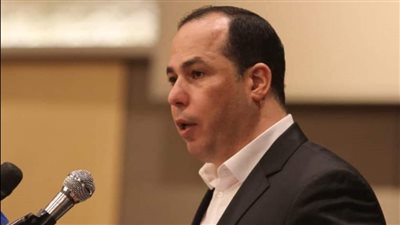 رئيس رابطة النقاد الرياضيين: مقصورة الصحفيين أصبحت للعائلات والأطفال