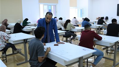 صور|إنطلاق امتحانات نهاية العام بجامعة طيبة التكنولوجية بالأقصر 