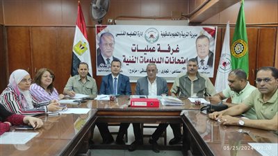 وكيل تعليم الدقهلية يتابع امتحانات الدبلومات الفنية 