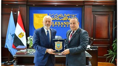 رئيس جامعة الإسكندرية يستقبل سفير اليونان بالقاهرة
