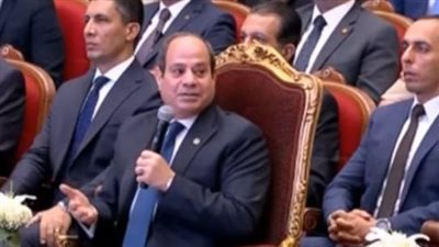 السيسي: رغيف العيش أبو 5 قروش يكلف الدولة جنيهًا وربع (فيديو) 