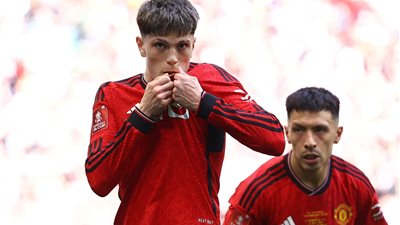 ثنائي اليونايتد يقتحمان تاريخ كأس الاتحاد الإنجليزي