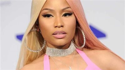 نيكي ميناج في حيازة الشرطة بسبب المخدرات (تفاصيل)