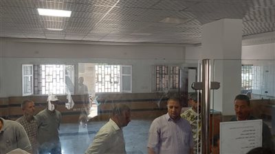 سكرتير مساعد البحيرة يتابع سير تلقى ملفات التصالح بأبو المطامير