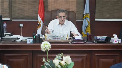 محافظ الغربية يوجه إنذار للمقاولين بسرعة إنهاء رصف الطرق