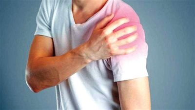 طبيب عمود فقري: العديد من الرياضات تسبب مشاكل في مفصل الكتف