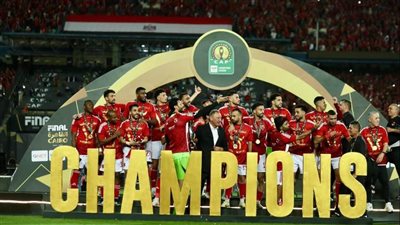 ناقد رياضي : المساندة الجماهيرية ومجلس الإدارة وراء تتويج الأهلي بلقب الـ12 