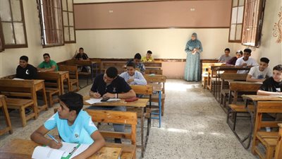 إجراء 4 تعديلات على نموذج إجابة الدراسات للشهادة الإعدادية بالمنوفية