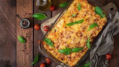 جددي سفرتك وحضري لازانيا بحشوة السبانخ والجبنة