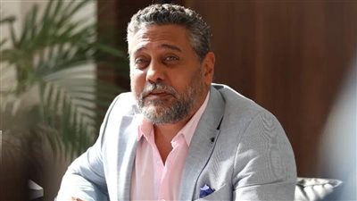 تامر فرج يروج مفاجأة لمحبي المسرح.. ما القصة؟