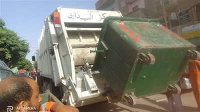 محافظ أسيوط: تكثيف حملات النظافة وتسوية الطرق غير المرصوفة بديروط والبداري 