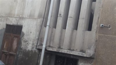 تهالك الطرق والمدارس معاناة يعيشها أهالى كفر الصلاحات بالدقهلية 