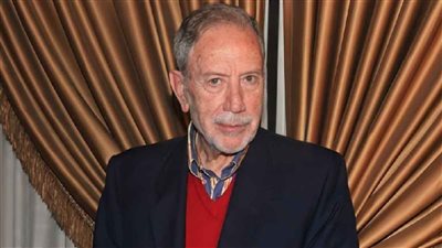 وفاة فؤاد شرف الدين.. أصيب بورم في الرأس وشارك بأعمال مصرية