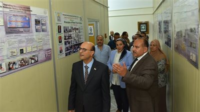 المنشاوي يشيد بوحدات معهد بحوث ودراسات البيولوجيا الجزيئية بجامعة أسيوط  