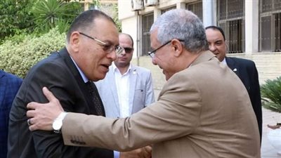 محافظ الشرقية يُشارك اجتماع مجلس جامعة الزقازيق