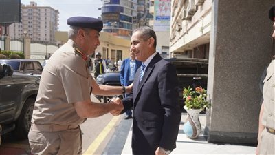 تسليم شهادات الإعفاء من التجنيد لذوي الهمم وكبار السن بالغربية 