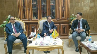 محافظ شمال سيناء يستقبل مدير بعثة الوكالة الأمريكية للتنمية الدولية في مصر