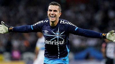 سانتوس ينسحب من المفاوضات مع الحارس مارسيلو جروهي