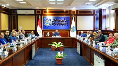 إعفاء ذوي الهمم بجامعة دمنهور من دورة التحول الرقمي 