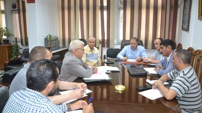 البحيرة تعمل على إعداد لائحة موحدة لمشروع المواقف 