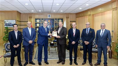 نائب رئيس الجامعة اليابانية يزور جامعة المنصورة لبحث التعاون المشترك