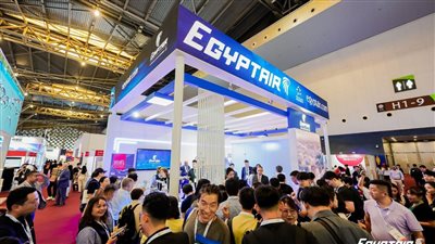 لقاءات واجتماعات مكثفة في جناح مصر للطيران ببورصة السفر الصيني ITB China
