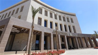عقد تدريبات لمعلمي اللغة الفرنسية على مناهج المرحلة الإعدادية 