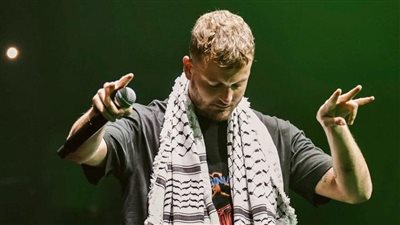 مروان موسى يدعم القضية الفلسطينية في أولى حفلاته بهولندا بهذه الطريقة (صور)