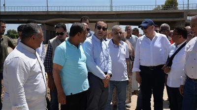 وزير الموارد المائية ونائب محافظ الإسماعيلية يتفقدان ترعة التل الكبير