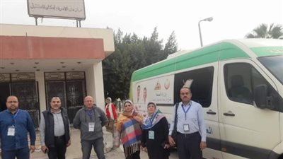 صحة القليوبية تنظم قافلة طبية للكشف على أهالي العبور