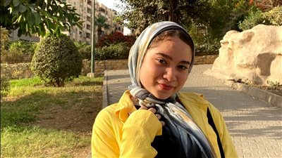 هوايتها السباحة وتحلم بالبلطو الأبيض.. رؤى محمد شبل الأول مكرر بإعدادية القاهرة