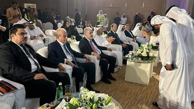 محافظ جنوب سيناء يشهد فقرات فنية فلكلورية إماراتية في حب مصر