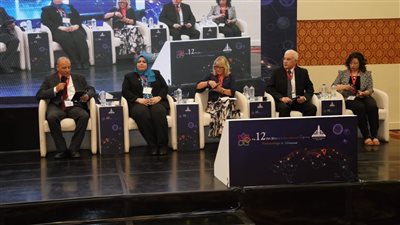 جامعة عين شمس تناقش الشهادات المزدوجة مع شرق لندن 