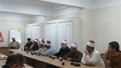 صحة قنا تعقد اجتماعاً مع القيادات الدينية لتعزيز الصحة الإنجابية