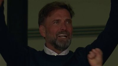 صورة : يورجن كلوب يظهر في مدرجات ويمبلي لمؤازرة بروسيا دورتموند