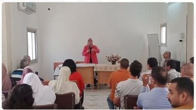 وزارة العمل تنشر ثقافة السلامة والصحة المهنية فى المنشآت الحكومية بالمنيا 