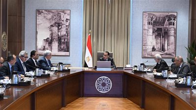 رئيس الوزراء يواصل مناقشة مقترحات تطوير مرحلة الثانوية العامة