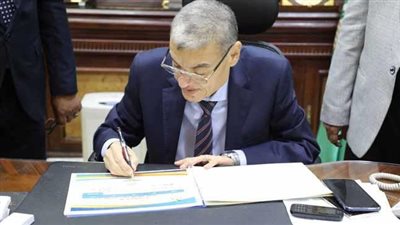 محافظ المنيا يعتمد نتيجة امتحانات الشهادة الإعدادية