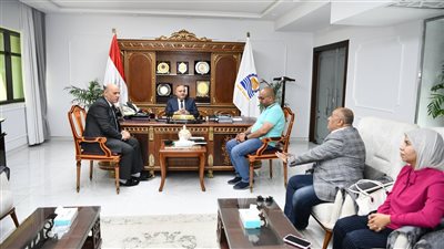 محافظ قنا يشدد على توفير أجهزة الغسيل الكلوي فى جميع المستشفيات العامة  