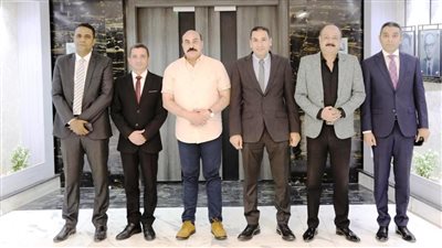 محافظ أسوان يستقبل وفد الجهاز القومى لتنظيم الاتصالات