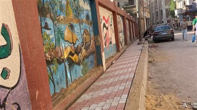 محافظ الغربية يتابع أعمال الرصف الجارية بشارع المدارس ببسيون